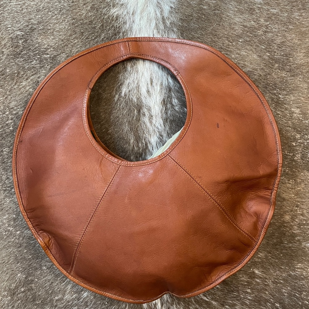 Egg/Moon Purse Leather from Columbia Vintage
